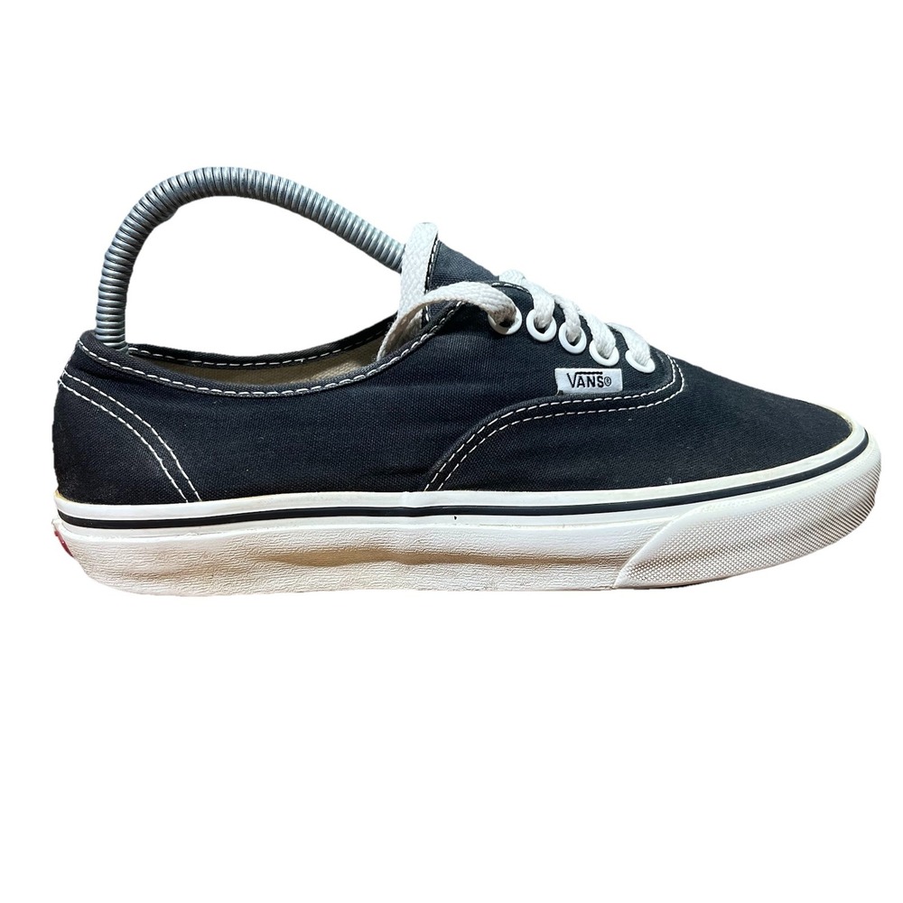 Vans Lace Up Black White Skate Shoes Mens Size 7 Women's 8.5 Gum Sole TB4R